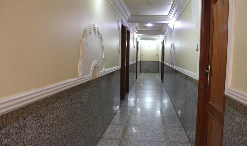 Hotel Unnati Ahmedabad Esterno foto