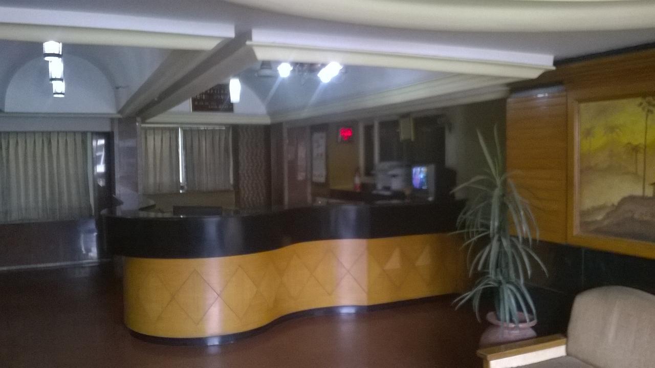 Hotel Unnati Ahmedabad Esterno foto